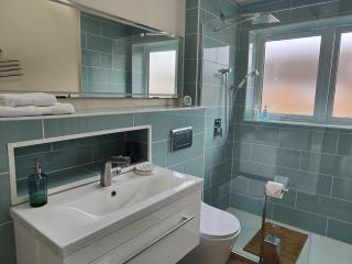Clifton House O2 & Excel Rooms with private bathroom and Breakfast option - Londres - 2