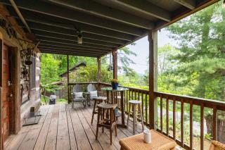 Old Chestnut Cabin at Lake Junaluska - Waynesville - 8