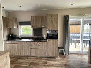 Tiny House Marina direkt am See auf dem Campingplatz Sternberg! - 4