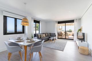 Geweldig Appartement Met Ruim Terras En Zeezicht - Estepona - 0