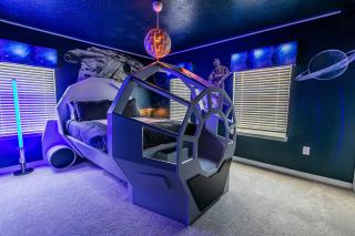 Thematic House w Private Pool SPA Game Room - Davenport - 0
