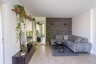 Spacious & Cozy 2-Room with Balcony - Puteaux - 8