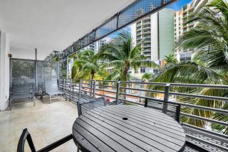 Large suites on Ocean Drive with direct access to the beach - 4