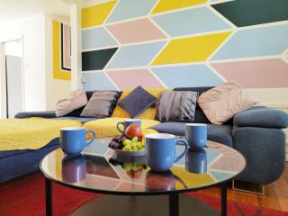 Epicsa - Corporate & Family Stay in 3 Bedroom House with Garden, FREE parking - 8