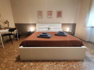 Casa Viola a 900 mt dalla Staz. Centrale - 2