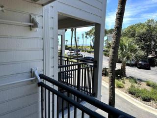 Castaways King Villa on Beach - Hilton Head Island - 6