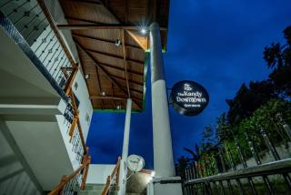 The KANDY DOWNTOWN Maroon House - 5