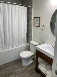 Compass Cove Cottage Oceanfront and Private trails - 3