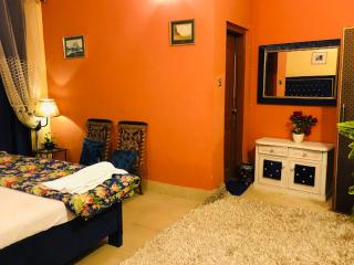 Aimys Villa Guest House - Multan - 6