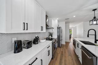 6BR Luxury Wellington Villa with Pool & Spa - Wellington - 1