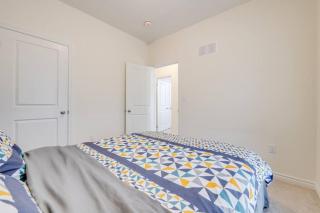 Brand New 4 Bedroom House - Brampton - 1