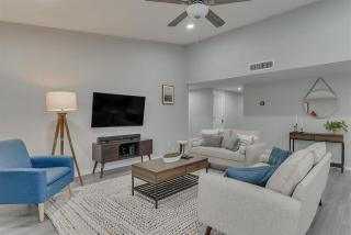 Open Space Home for Family Groups with Privat Pool - Garland - 4