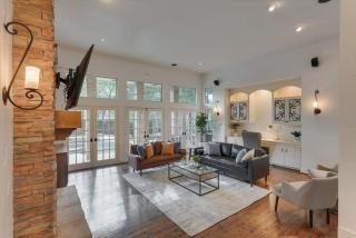 Dallas Gem 5 Bedrooms Home with Pool Game Room - Dallas - 9