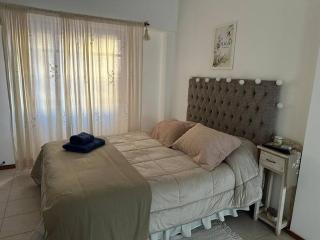 LO DE LOLO Monte Grande A minutos del aeropuerto - 9