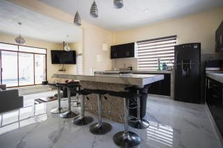 New Family-Friendly Poolside Escape - Pazulco - 2