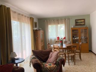 Haut de villa avec terrasse privative jardin et parking tout près des plages - Tolone - 6