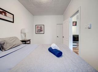 Stylish 1Br-condo 2 min away from bell center D6 - 8