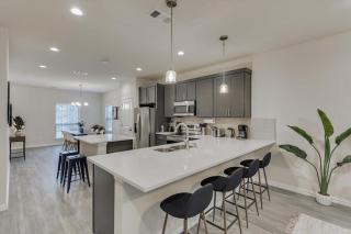Your Vibrant Dallas Getaway Home - Dallas - 4