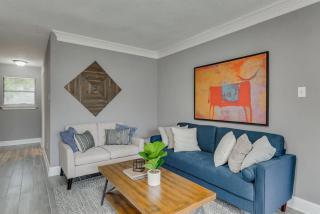 Beautiful House for BIG Groups with a Cinema Room - 3
