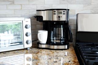 Newly Renovated - Minutes from the City - Woodside - 4