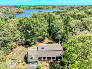 Private Lake Access Great for Families - Orleans - 0