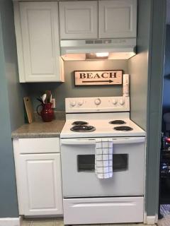 Ocean Front 2BR Condo Amazing Sunrise View - Ormond Beach - 4