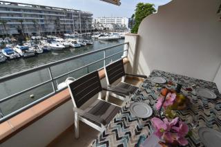 RNET - 2-3 Puerto Madeira Canal View - Roses - 0
