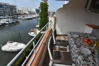 RNET - 2-3 Puerto Madeira Canal View - Roses - 8