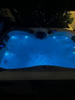 Big House with Pool and Hot Tub - Neyland - 5