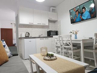 Vacation House Rental 20m From the Beach - Gerakini - 2