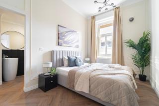 Luxurious Prestige Apartment on the St Stephen Road - Budapest - 5