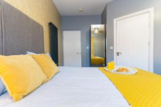 Glorious 2 - bed Flat with Free Parking - 5