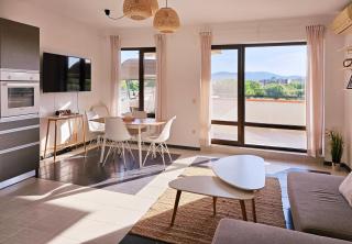 Sea Vacation Homes - 9