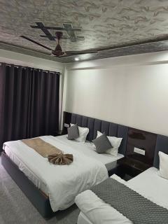 Hotel Fateh Heights - 6
