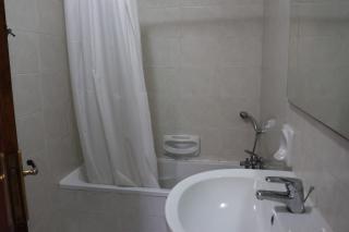 F51 Room with private bathroom near the beach in shared apartment - Sliema - 5
