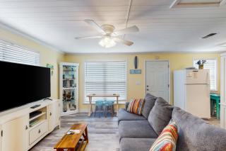 Sea and Sun Cottage #5- Splendid Adventure - Gulf Shores - 4