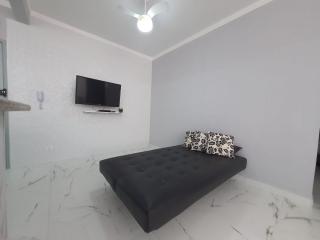 BEIRA MAR II dorm ap207 - TUPI - 15 metros da praia - 2 dormitórios com VARANDA - WI FI e acomoda até 8 pessoas - ESTACIONAMENTO Gratuito - Praia Grande - 1