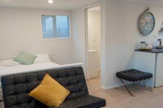 Self contained studio apartment close to Mission Estate - Napier - 4