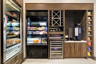 Hilton Garden Inn - 4