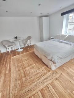 Studio flat - Goring by Sea - 7