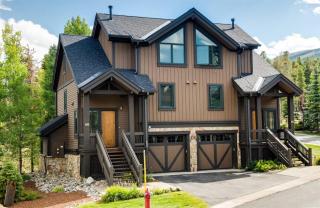 3 Bedroom Ski In, Ski Out Townhome At Snowflake Lift - 0