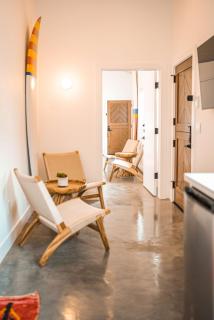Longboard Studio and Funboard Room includes King Bed and Kitchenette plus King Murphy and Mini Kitchenette - Stinson Beach - 5