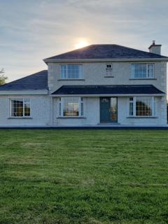 Pebble Dash House - Mayo - 0