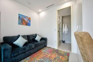 Luxury Condo at Harbour Walk - 1