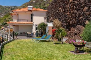 Casa das Maravilhas by An Island Apart - Câmara de Lobos - 9