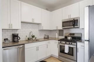Sleek & Spacious 3BR Apartment - Hyde Park 1004 - Chicago - 8