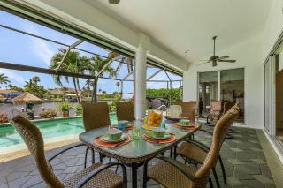 Island House SW Cape - waterfront private home locally owned & managed, fair & honest pricing - Cape Coral - 3