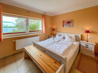 Ferienhaus Seemannsruh Wohnung mit Wasserblick und abgeschlossenem Grundstück - Marienfelde - 7