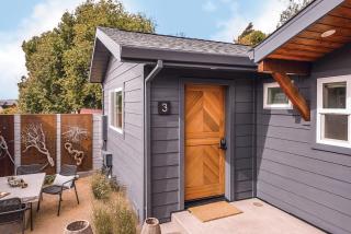 Funboard Room includes King Bed and Mini Kitchenette - 1