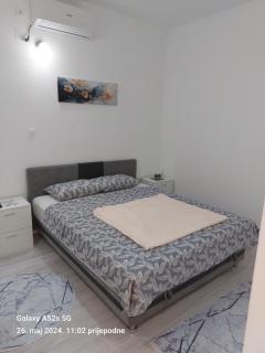 Rooms By the way M17 - - 0